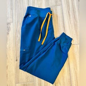 🪸 Figs Deep Reef Women's Zamora Scrub Joggers with orange Tie XXL